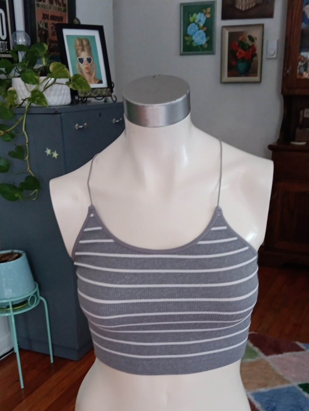 No Boundaries Gray & White Striped Cropped Tank Bra